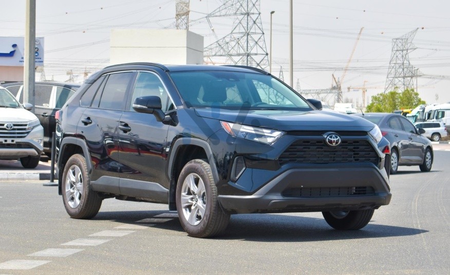 Toyota RAV4 SE vs XLE: Key Comparisons and Insights
