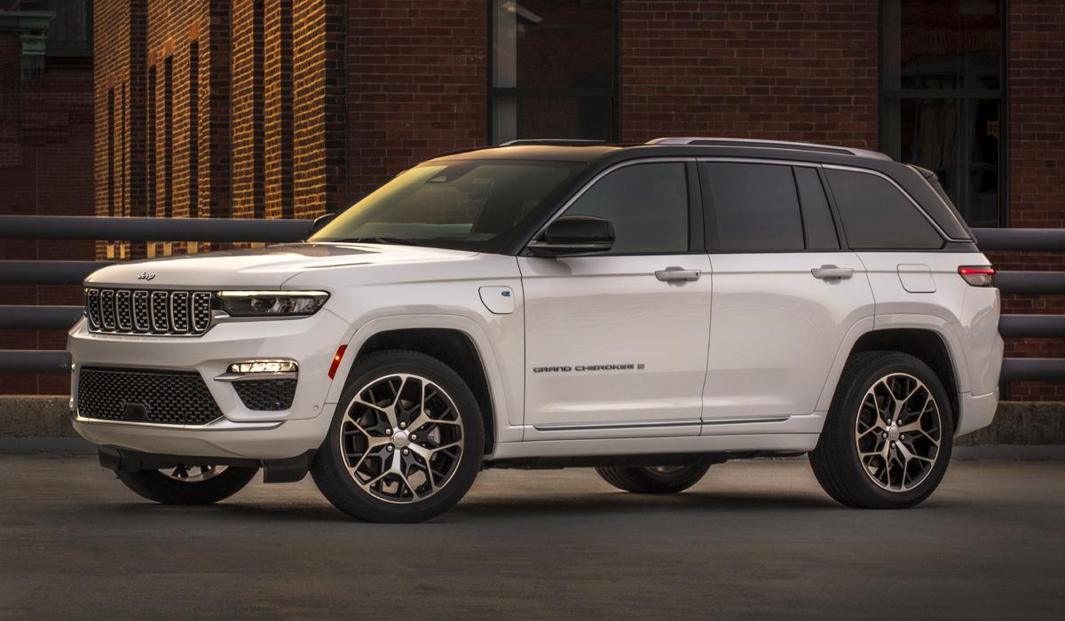 Jeep Grand Cherokee vs Trailhawk: Key Insights